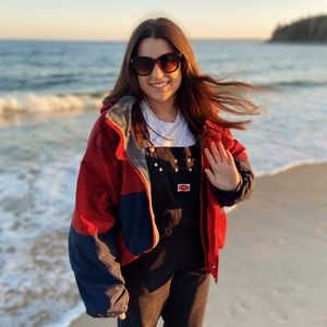 Meet your Posher, Jillian